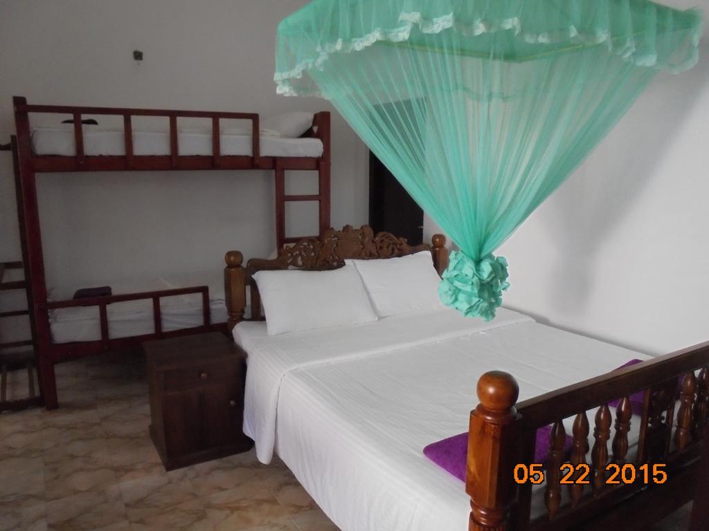The Hotel Paradise คาตุนายากา ห้อง รูปภาพ