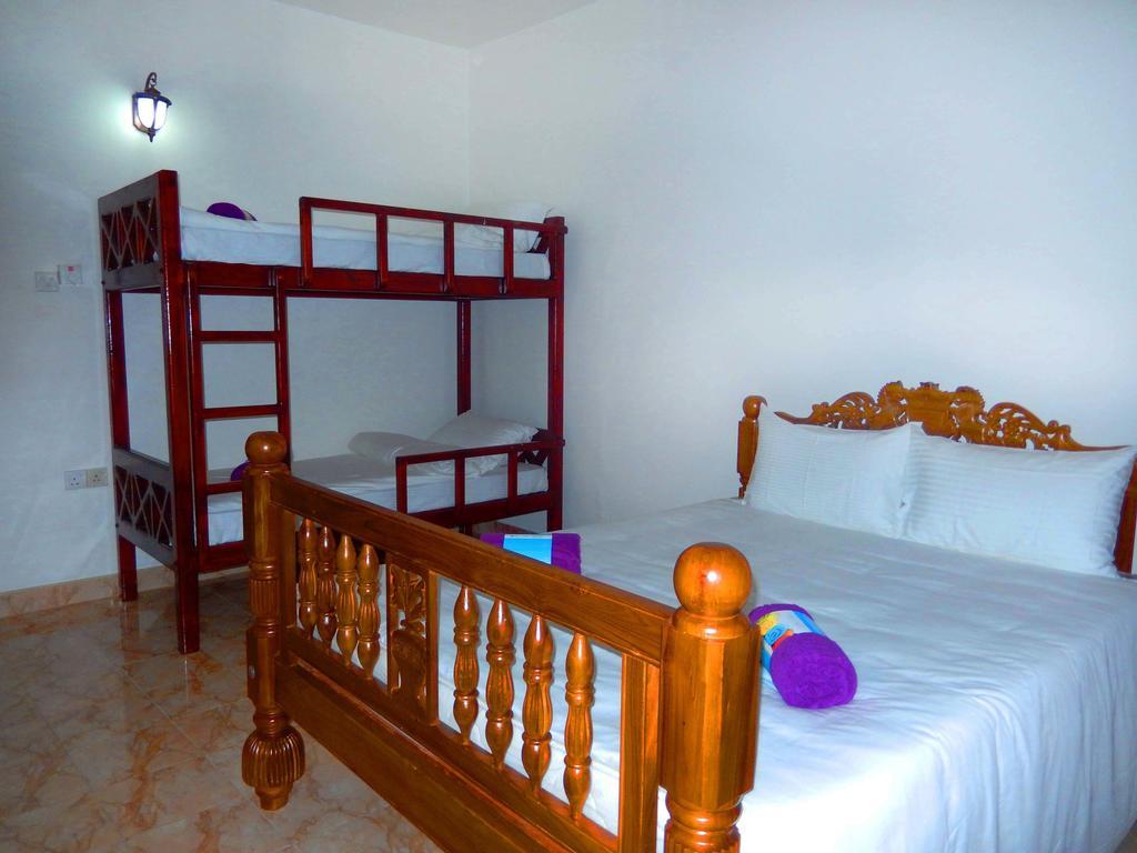 The Hotel Paradise คาตุนายากา ห้อง รูปภาพ