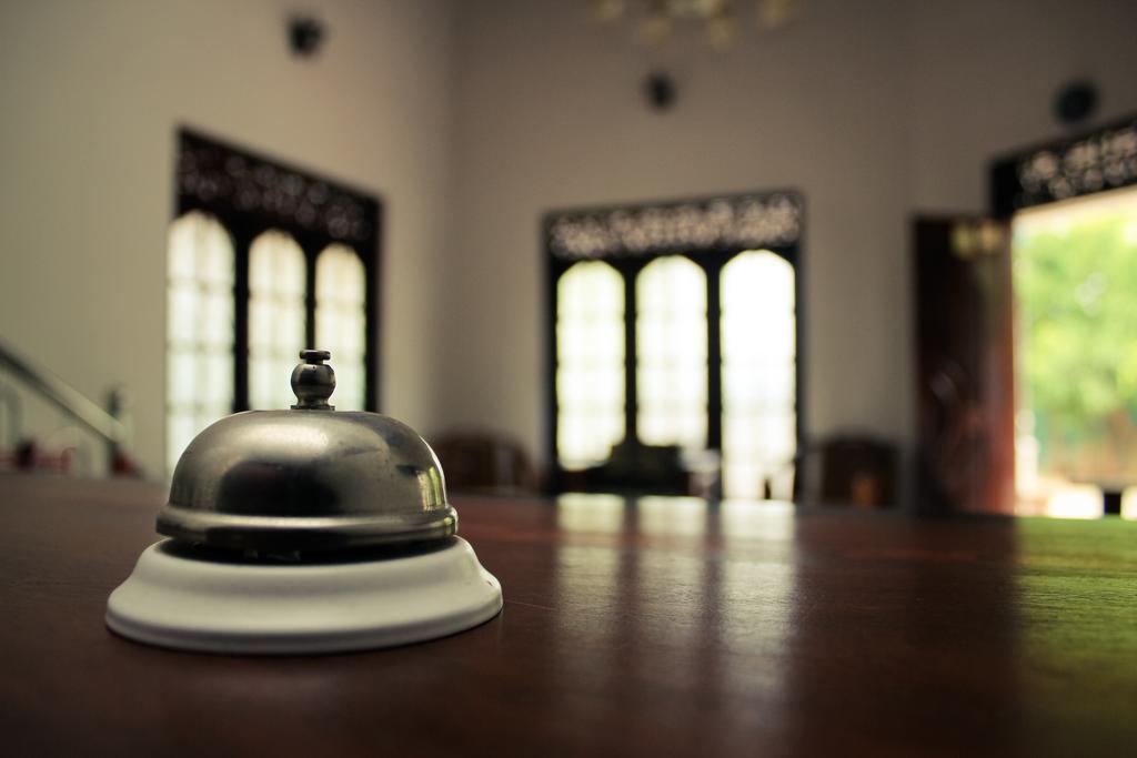 The Hotel Paradise คาตุนายากา ภายนอก รูปภาพ